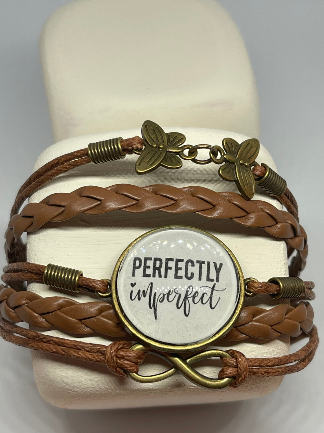 Bracelet_Leather bracelet with charms | 
